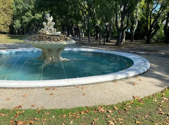 еника 3* וארנה